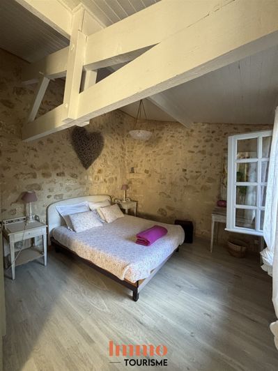 Image No.6-15 Bed Property for sale