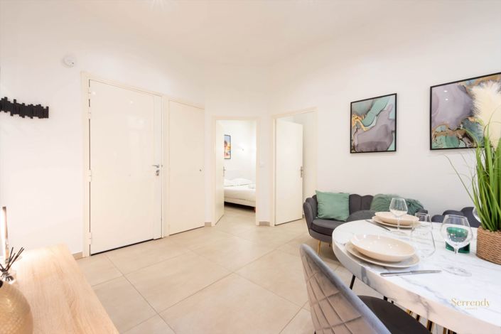 Image No.10-2 Bed Apartment for sale