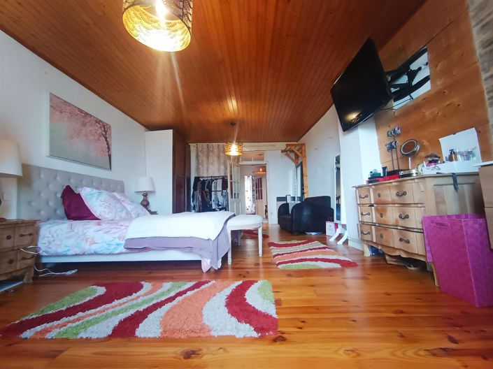 Image No.9-3 Bed House for sale