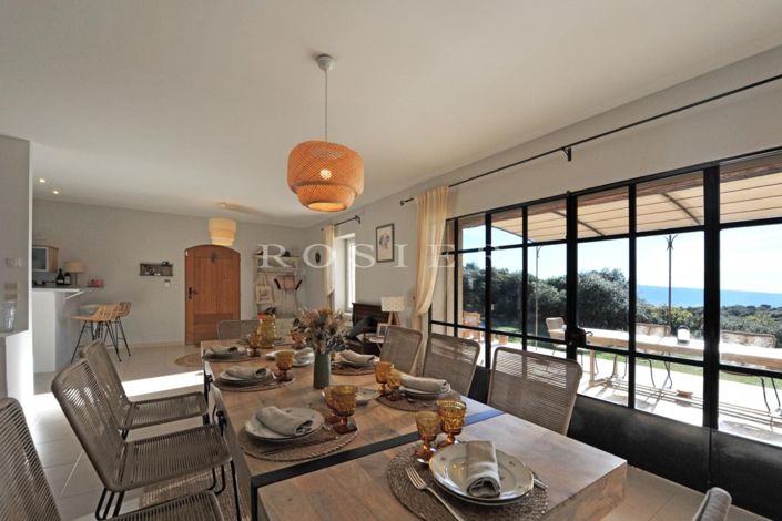 Image No.4-4 Bed House for sale