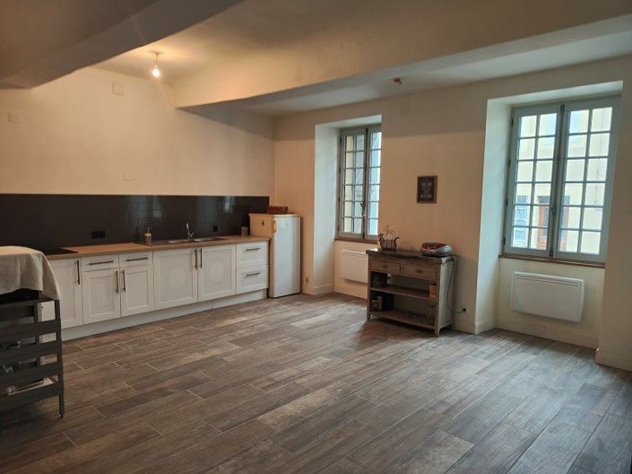 Image No.2-4 Bed House for sale