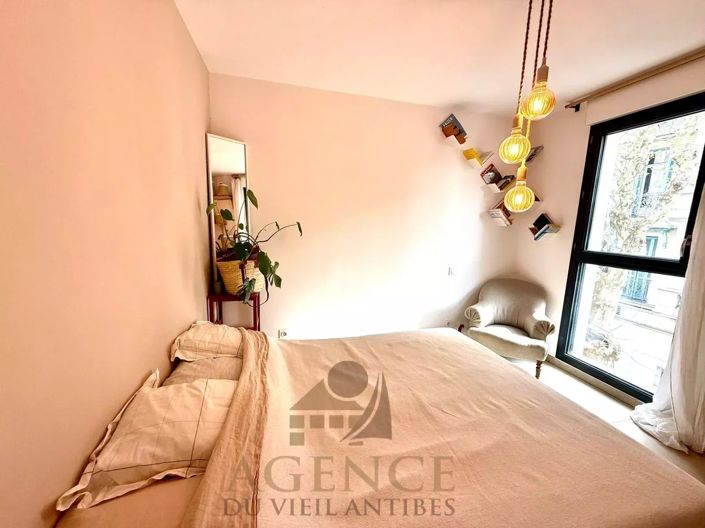 Image No.5-Apartment for sale