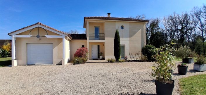 Image No.2-3 Bed Property for sale