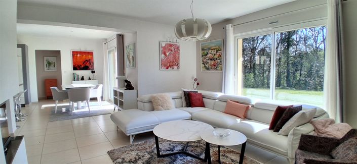 Image No.5-3 Bed Property for sale