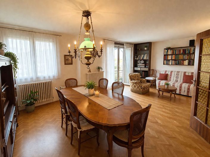 Image No.3-3 Bed House for sale