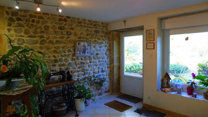 Image No.20-5 Bed House for sale