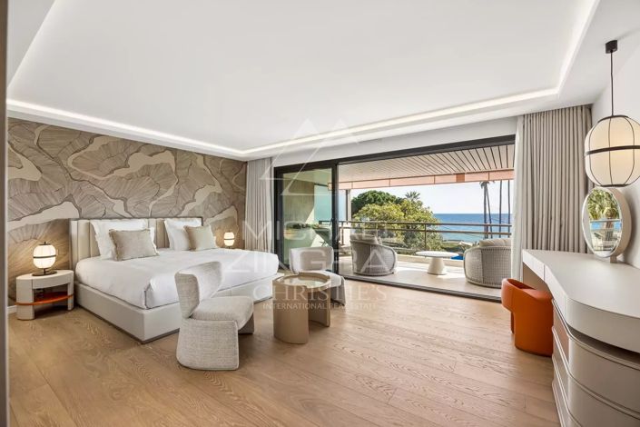 Image No.13-5 Bed Apartment for sale