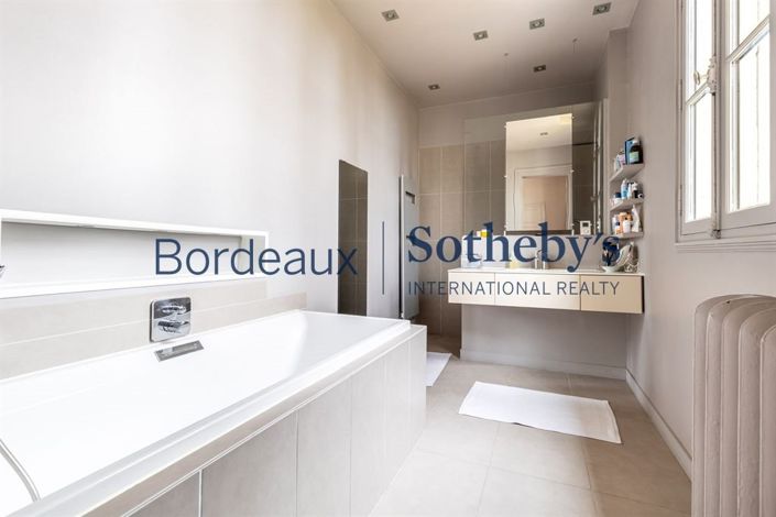 Image No.13-5 Bed House for sale