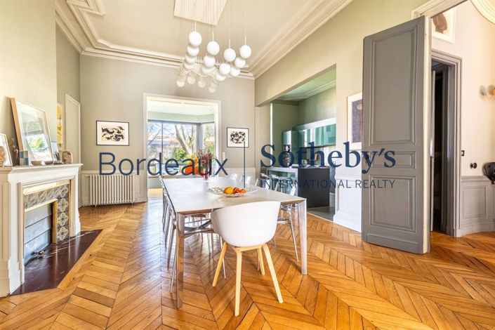 Image No.6-5 Bed House for sale