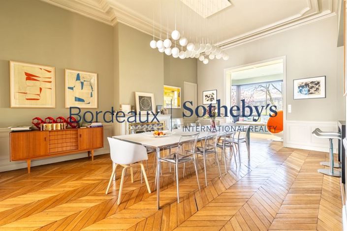 Image No.7-5 Bed House for sale