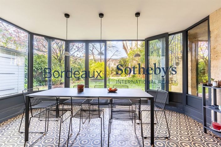 Image No.9-5 Bed House for sale