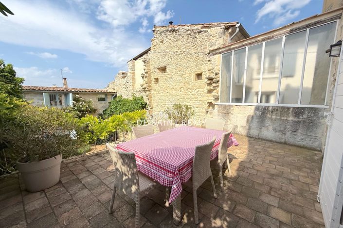 Image No.2-4 Bed House for sale