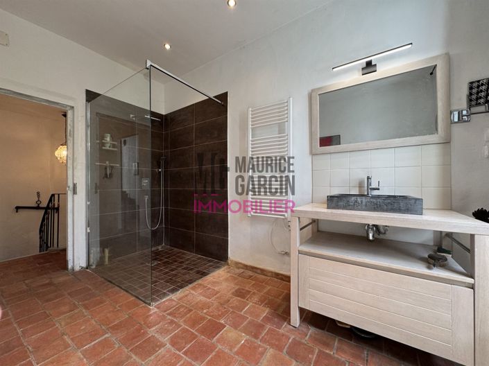 Image No.18-3 Bed House for sale