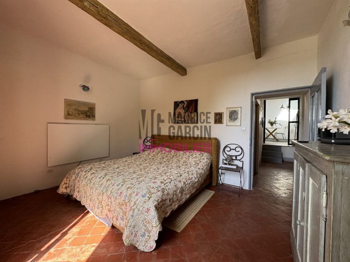 Image No.19-3 Bed House for sale