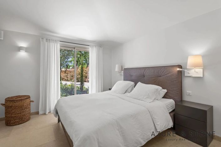 Image No.13-5 Bed House for sale