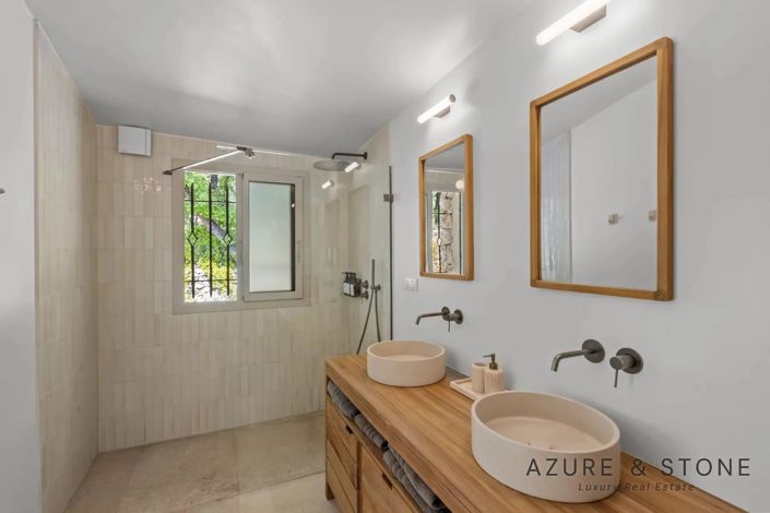 Image No.14-5 Bed House for sale