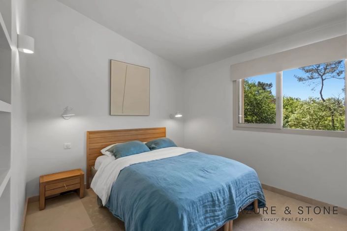 Image No.19-5 Bed House for sale