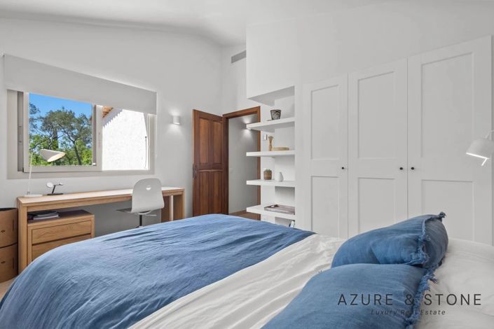 Image No.21-5 Bed House for sale