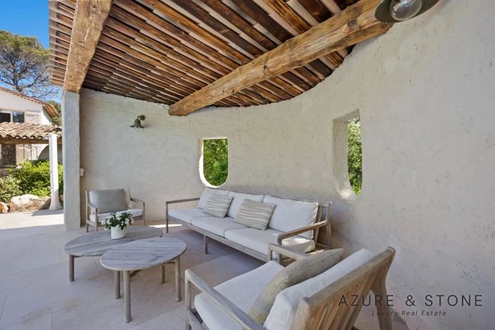 Image No.8-5 Bed House for sale