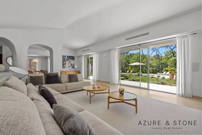 Image No.9-5 Bed House for sale