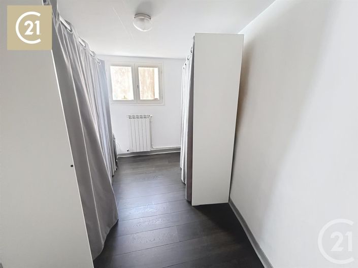 Image No.12-3 Bed House for sale