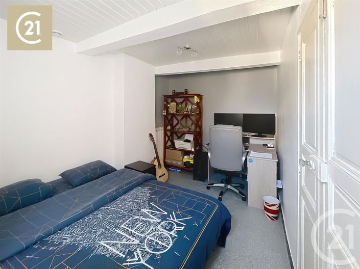 Image No.7-3 Bed House for sale