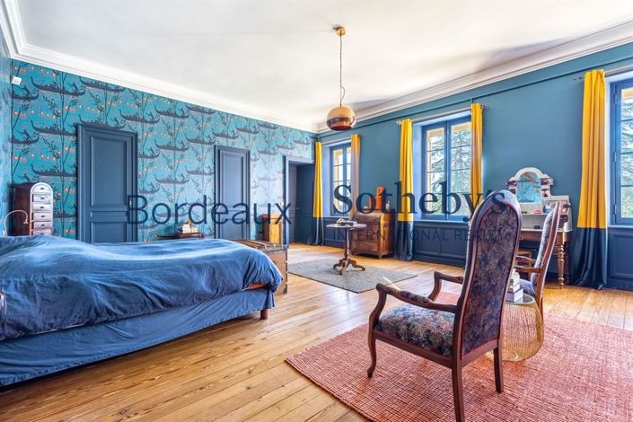 Image No.10-5 Bed House for sale