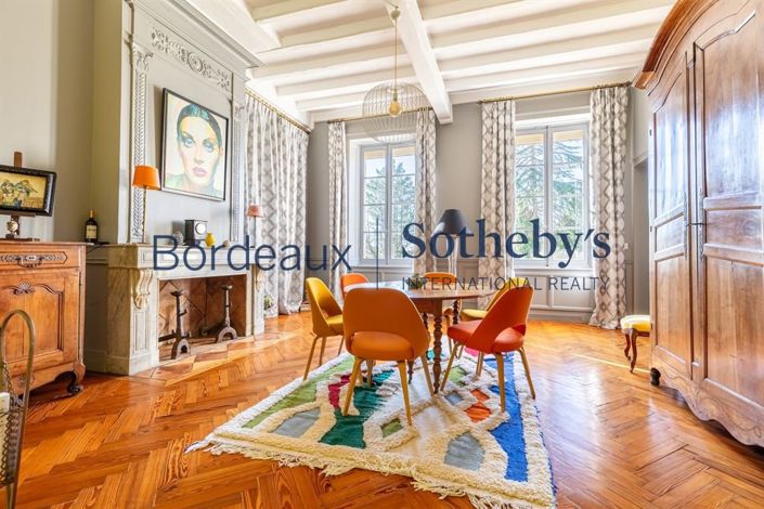 Image No.5-5 Bed House for sale