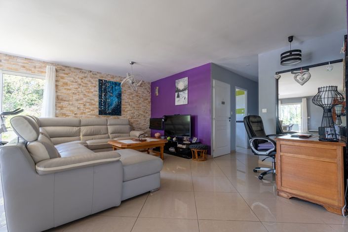 Image No.7-3 Bed Property for sale