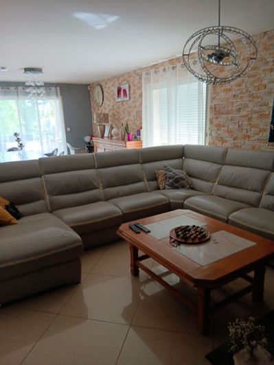 Image No.9-3 Bed Property for sale