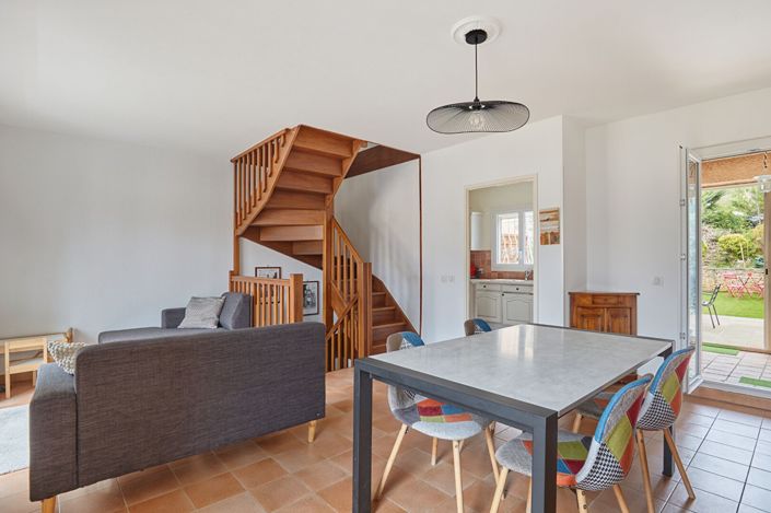 Image No.3-3 Bed House for sale