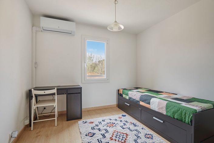 Image No.8-3 Bed House for sale