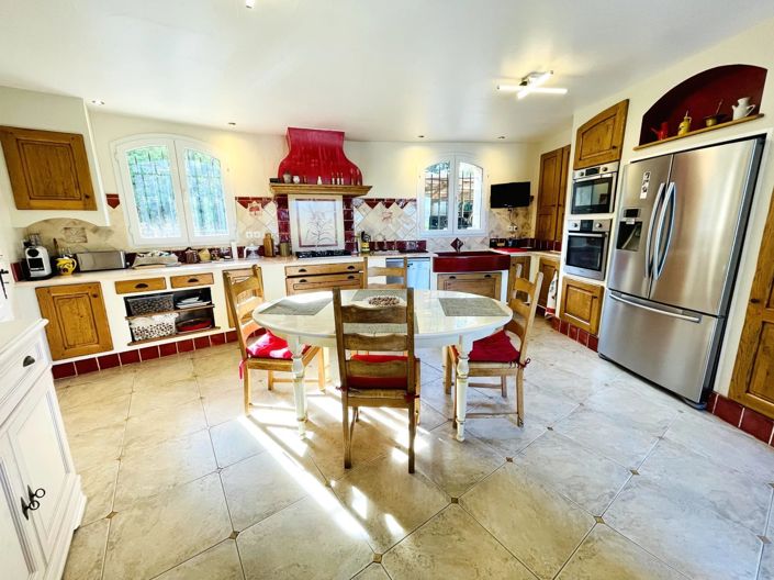 Image No.6-4 Bed House for sale