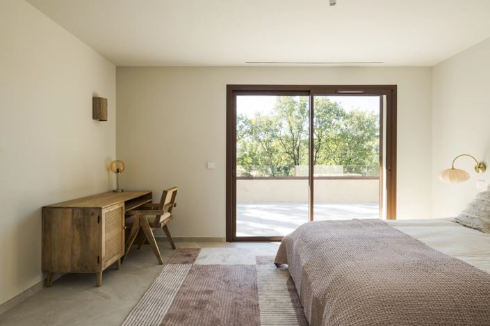 Image No.10-4 Bed House for sale