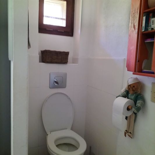 Image No.26-4 Bed House for sale
