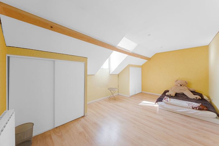 Image No.7-4 Bed House for sale