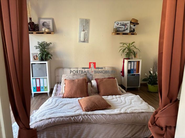 Image No.25-3 Bed House for sale