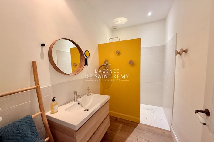 Image No.10-4 Bed House for sale