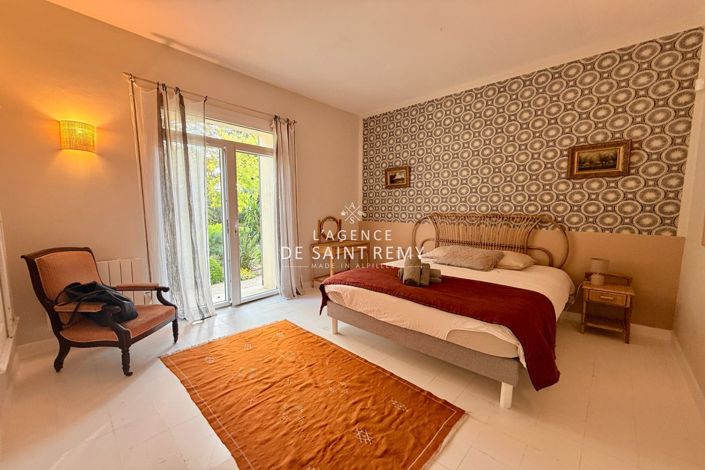 Image No.7-4 Bed House for sale