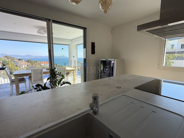 Image No.15-5 Bed House for sale