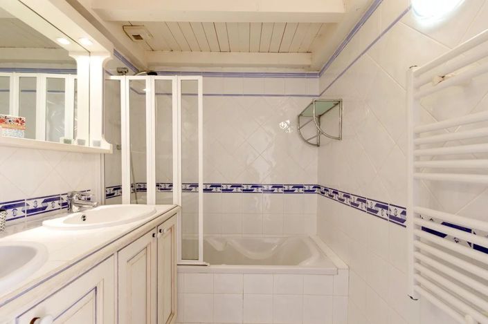Image No.15-3 Bed House for sale