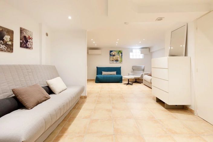 Image No.18-3 Bed House for sale