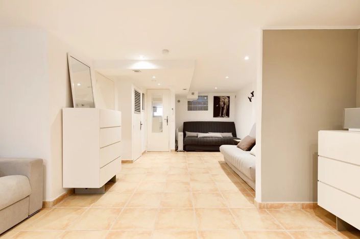 Image No.20-3 Bed House for sale