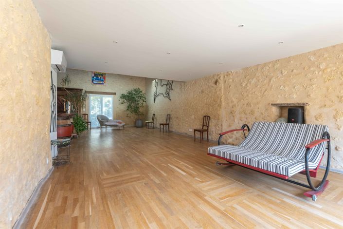 Image No.11-4 Bed House for sale