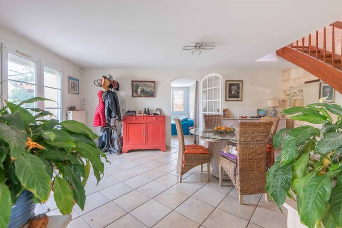 Image No.15-4 Bed House for sale