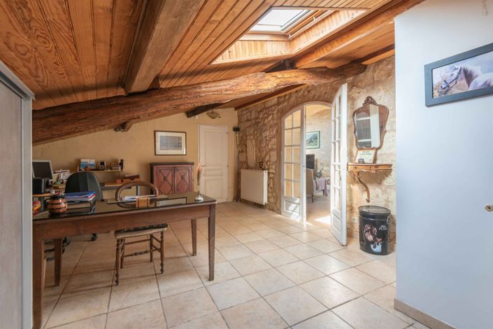 Image No.16-4 Bed House for sale