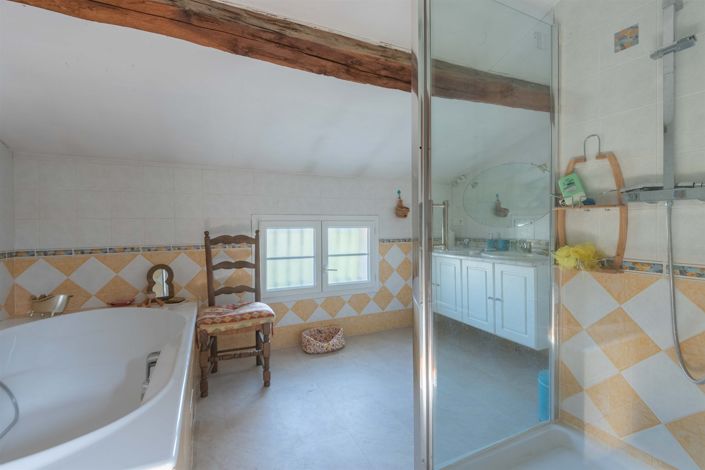 Image No.21-4 Bed House for sale