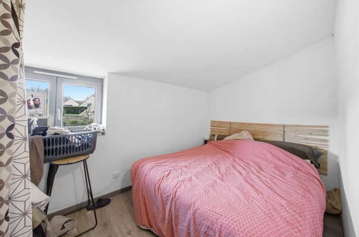 Image No.18-6 Bed Property for sale