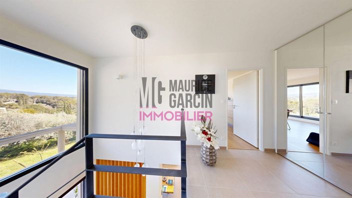 Image No.16-3 Bed Property for sale