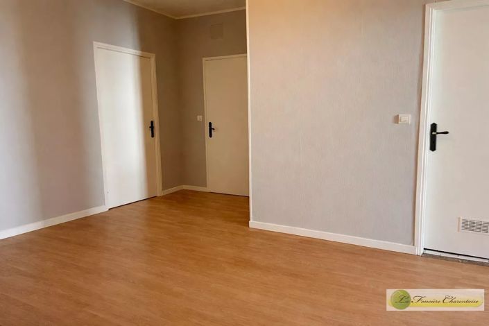 Image No.6-2 Bed House for sale